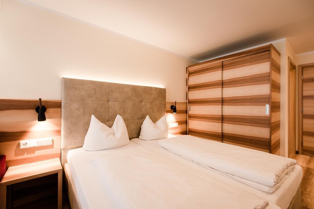 Aparthotel Dorfplatzl Garni Tux Luaran gambar