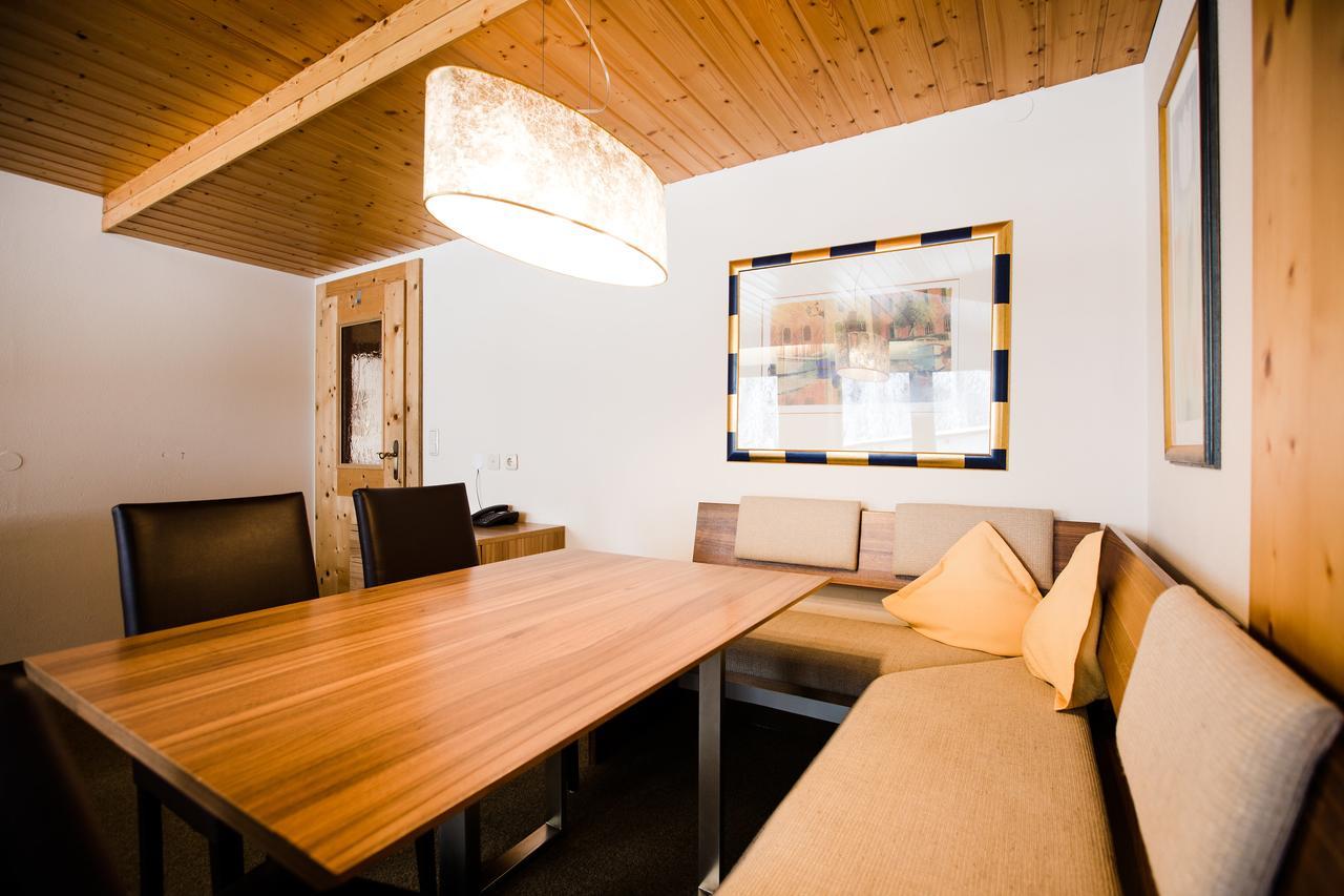 Aparthotel Dorfplatzl Garni Tux Luaran gambar