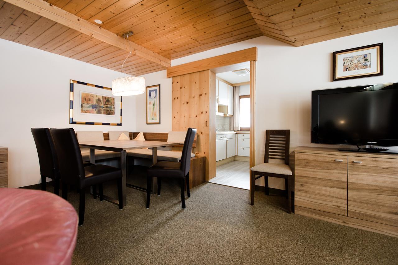 Aparthotel Dorfplatzl Garni Tux Luaran gambar